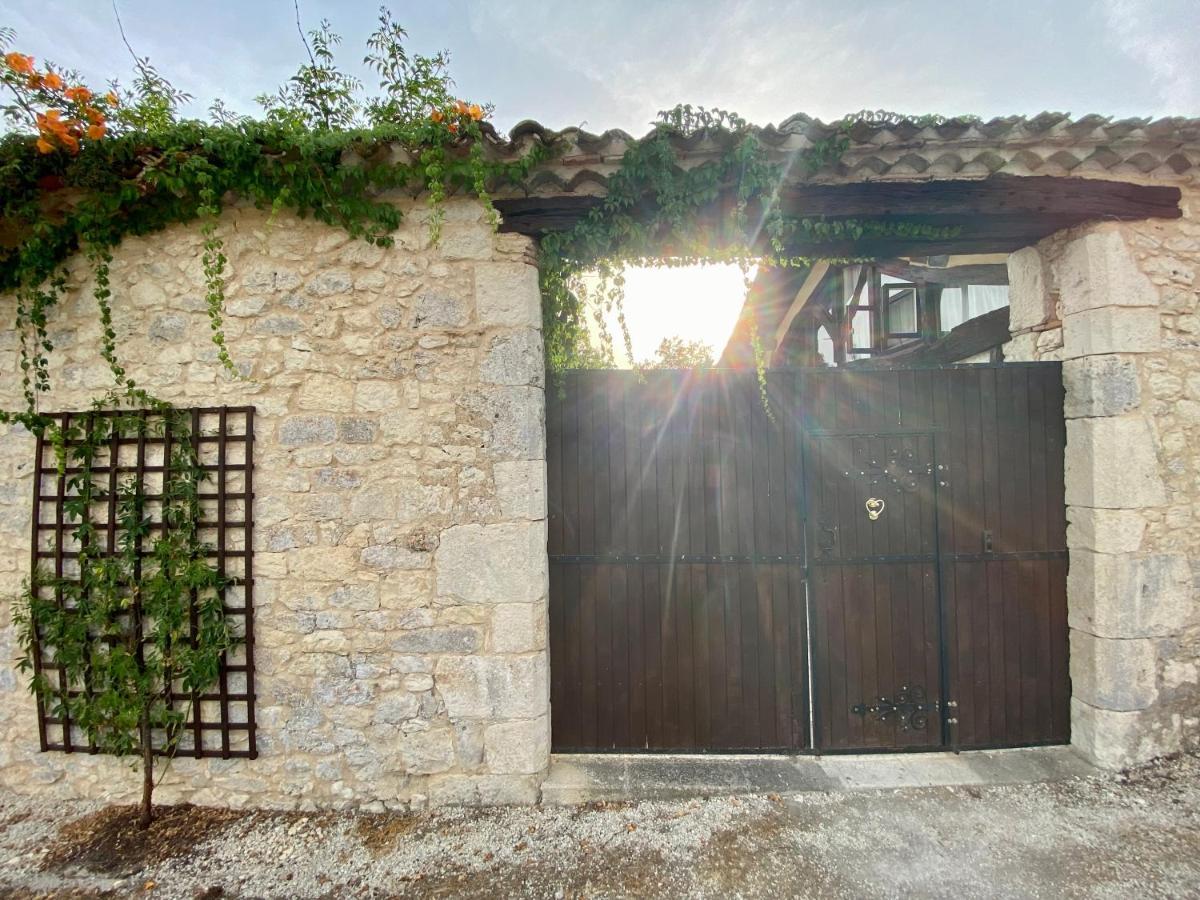 Anahata Gite Constant Exterior photo